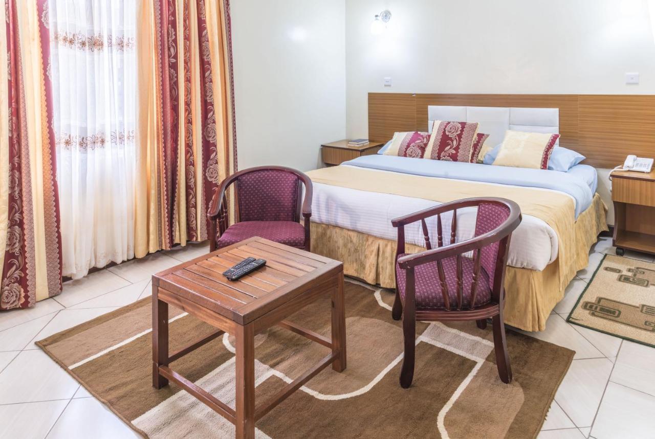 מארו Three Steers Hotel מראה חיצוני תמונה